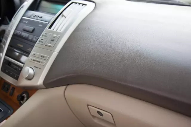 【天嬌用車學(xué)】暴曬后的汽車究竟有多毒？超乎你想象