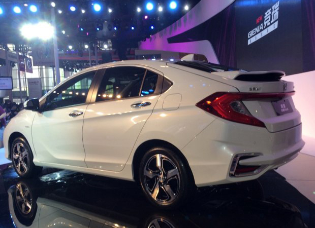 邵陽(yáng)東風(fēng)本田Gienia競(jìng)?cè)穑▋蓭缛鸢妫┦装l(fā)，10月18日上市