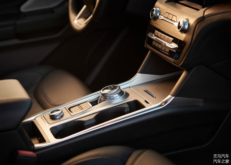 全新一代福特探險者官圖發(fā)布！依舊是大家的硬派之選！