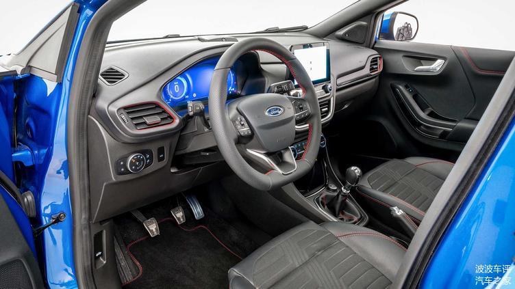 福特發(fā)布PUMA小型SUV官圖，歐式風(fēng)格，造型很有柔和感