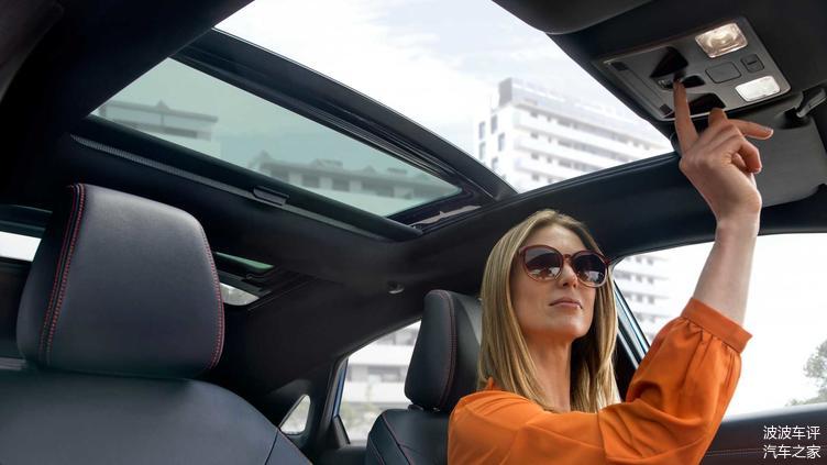 福特發(fā)布PUMA小型SUV官圖，歐式風(fēng)格，造型很有柔和感