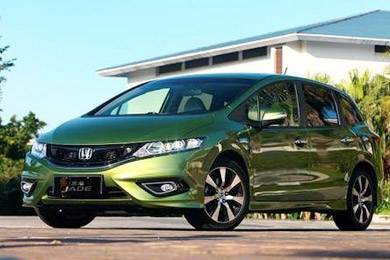 新概念轎車JADE（杰德）給您講訴倒車那點事兒！