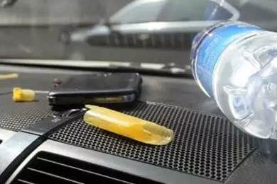 【天嬌用車學(xué)】暴曬后的汽車究竟有多毒？超乎你想象