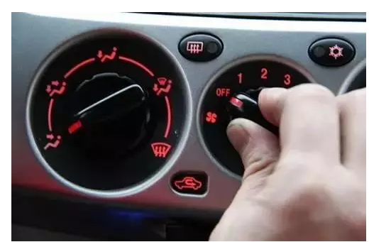 先熄火還是先關(guān)空調(diào)？很多人都不知道，做錯(cuò)后果很嚴(yán)重！