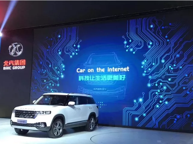 男同胞們，當女同事上班不再化妝時，你要小心了…嘿嘿嘿