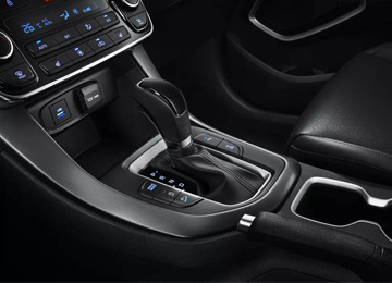 汽車(chē)檔位上的“＋”與“－”該怎么用？